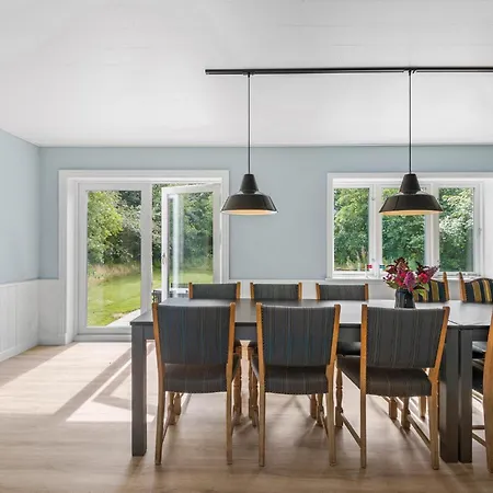 Beautiful In With Kitchen Holiday home *